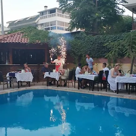 Agon Hotel 3*