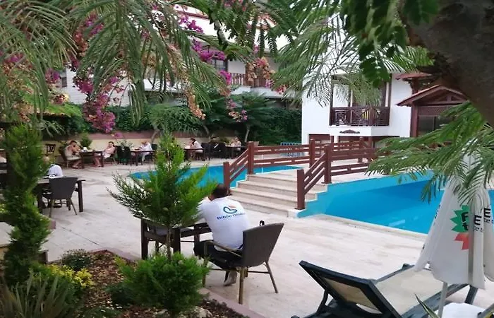Agon Hotel 3*